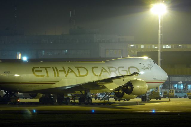 BOEING 747-8 (N855GT)