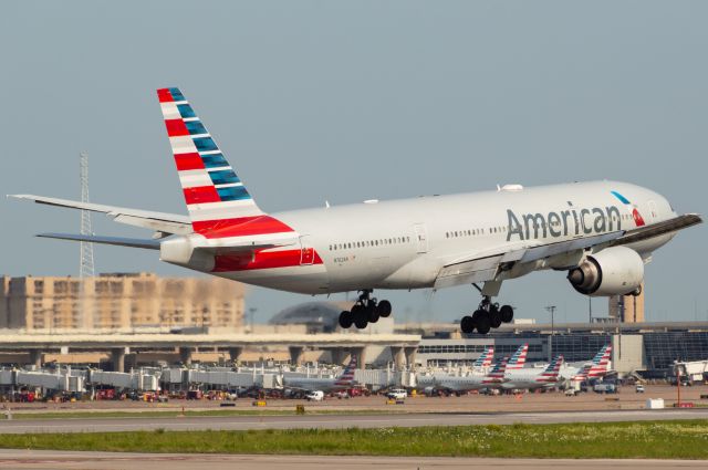 Boeing 777-200 (N762AN) - American 1030 is coming into DFW on Runway 18R from Cancun, Mexico. Photo taken May 15, 2022 at 5:07 PM with Nikon D3200 at 250mm.