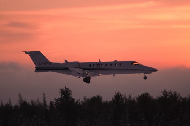 Learjet 45 (C-GPKS)