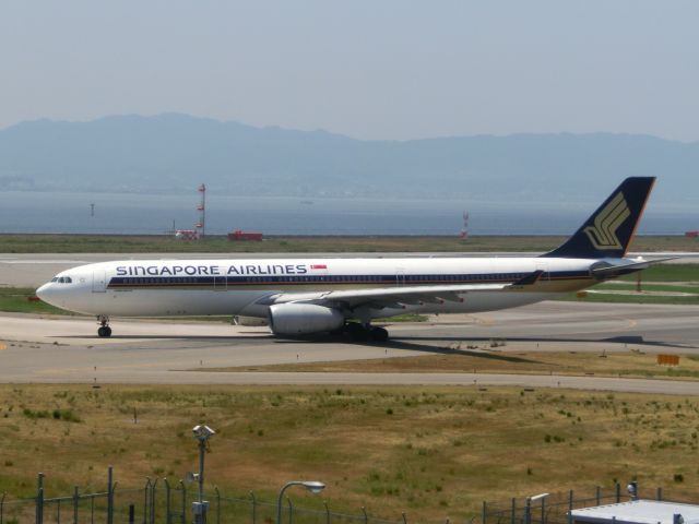 Airbus A330-300 (9VSTМ)