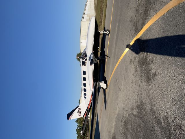 Cessna Conquest 2 (N825SP)