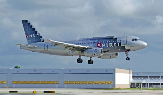 Airbus A319 (N516NK)