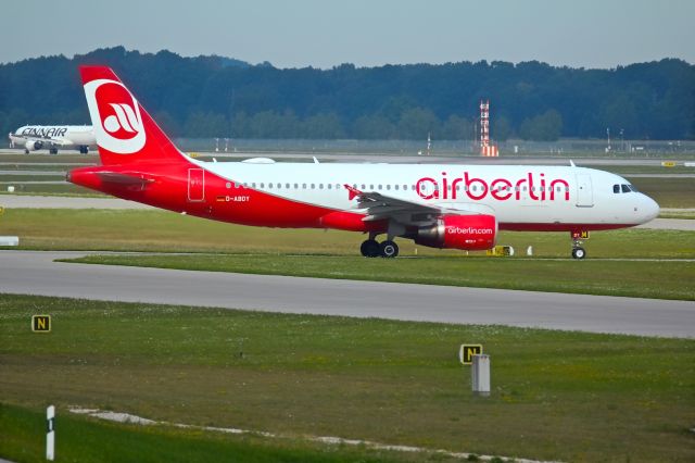 Airbus A320 (D-ABDY)