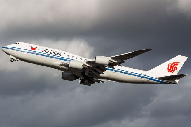 BOEING 747-8 (B-2481)