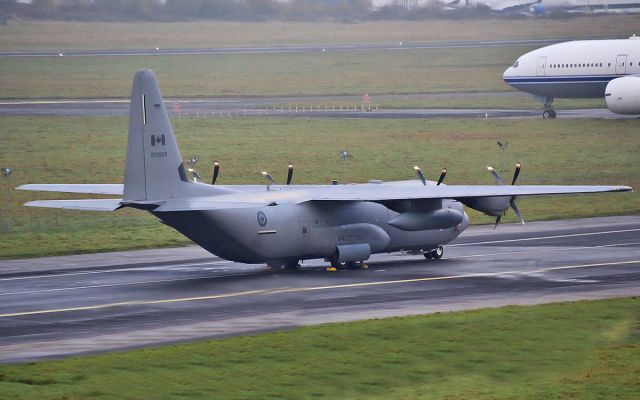 13-0608 — - canadian forces cc-130j 130608 of 8wing trenton at shannon 24/11/13.