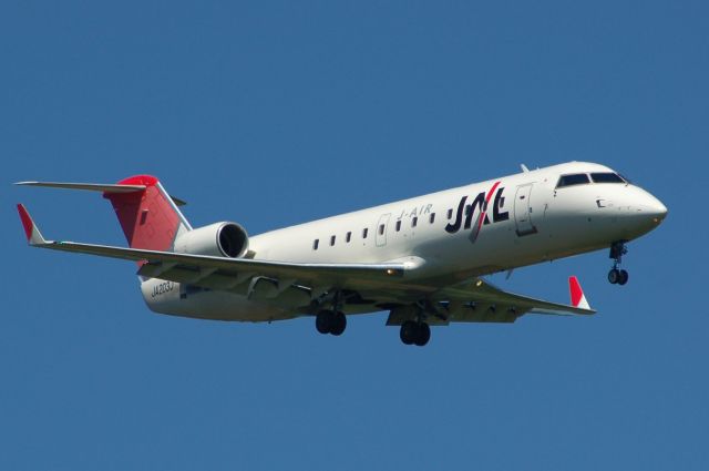 Canadair Regional Jet CRJ-200 (JA203J) - 2013-07-13