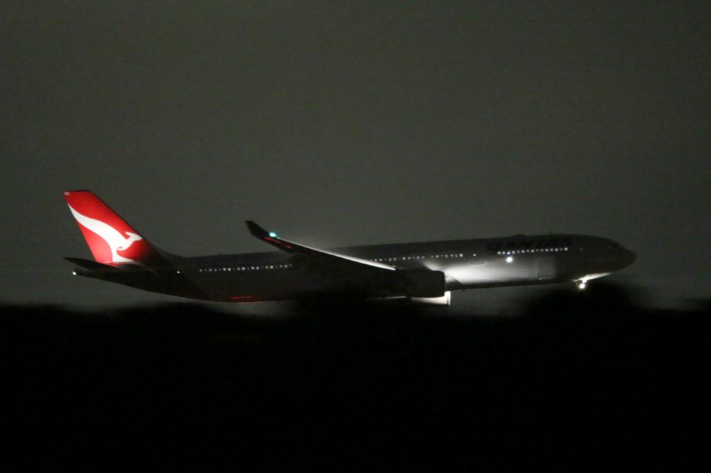 Airbus A330-300 (VH-QPC)