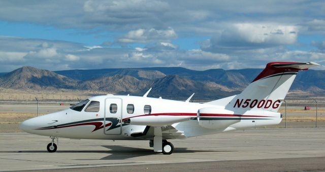 Eclipse 500 (N500DG)