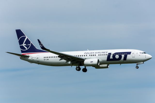 Boeing 737-800 (SP-LWA) - WAW SPOTTING