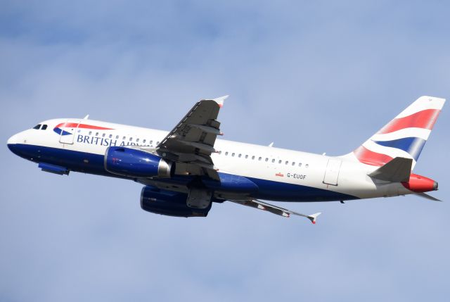 Airbus A319 (G-EUOF)
