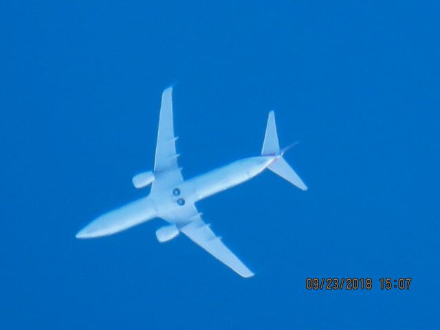Boeing 737-800 (N950NN)