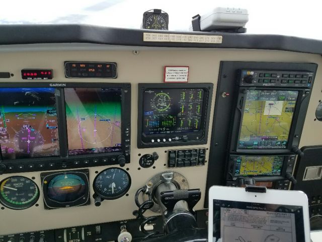 Beechcraft Bonanza (33) (N1832S)