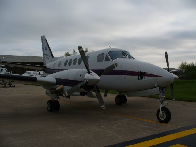 N4490M — - King Air 100