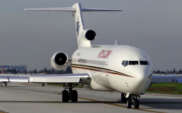 BOEING 727-200 (N724YS)