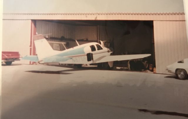 Beechcraft Bonanza (33) (N875R) - 1980s