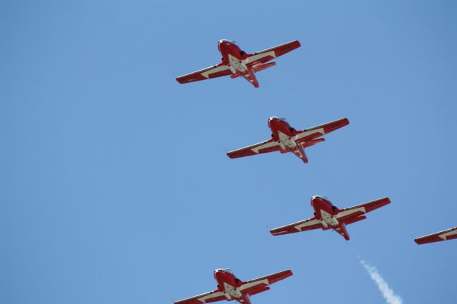 — — - Canadian forces Snowbirds over Lake Ontario,Sept02,2012