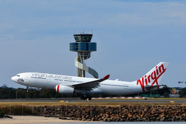 Airbus A330-300 (VH-XFJ) - VH-XFJ Virgin Australia Airbus A330-200  30 July 2017