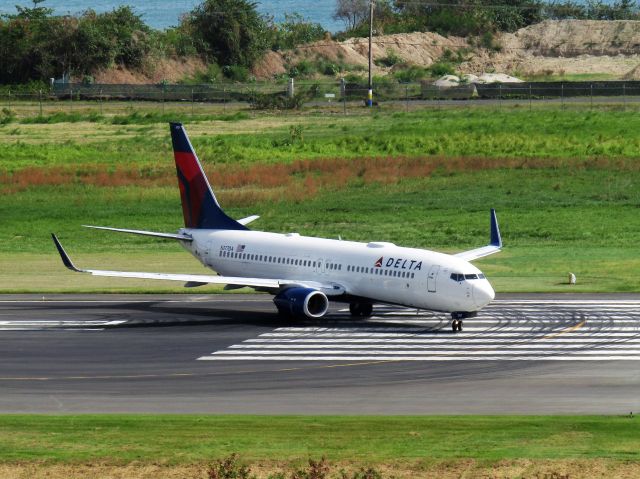 Boeing 737-800 (N377DA)