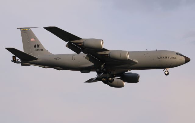 Boeing C-135FR Stratotanker (63-8028)