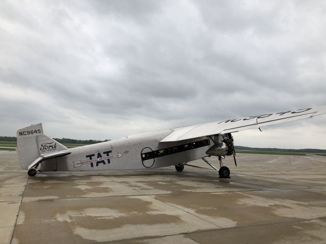 Ford Tri-Motor (N9645)