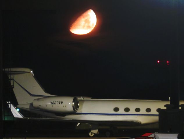 Gulfstream Aerospace Gulfstream V (N677FP) - I took this picture on Aug 19, 2018.
