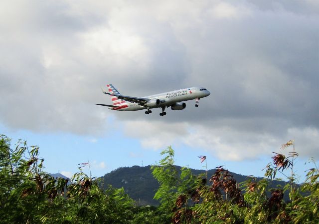 Boeing 757-200 (N691AA)