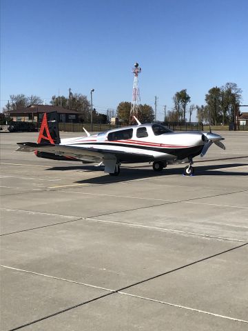 Mooney M-20 Turbo (N12ZR) - Mooney spotting!