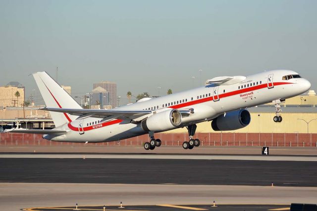 Boeing 757-200 (N757HW) - Honeywell Boeing 757-225 N757HW departing from Phoenix Sky Harbor for Ottawa MacDonald-Cartier International, Ontario on January 14, 2016. 