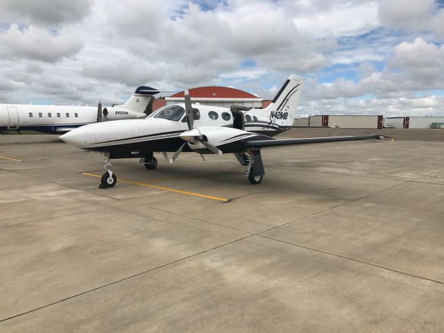 Cessna 421 (N421MB)