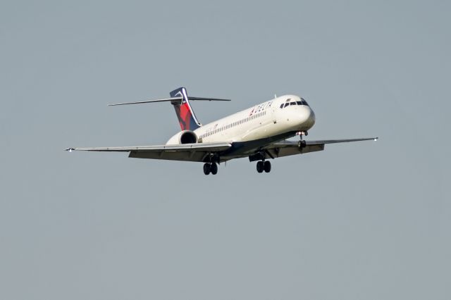 Boeing 717-200 —