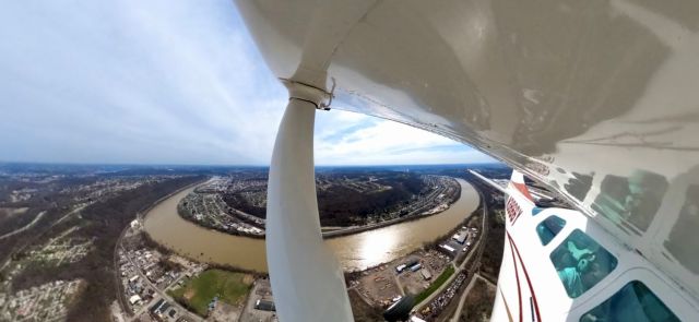 Cessna Centurion (N3866Y) - Captured with GoPro 360