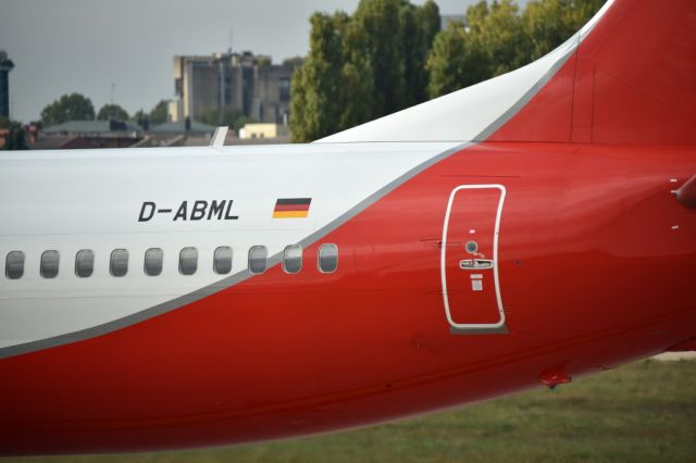 Boeing 737-700 (D-ABML)