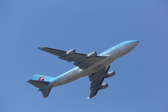 Boeing 747-400 (HL7473)