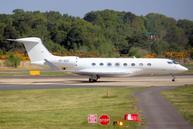 Gulfstream Aerospace Gulfstream G650 (VP-BZF) - Lining up to depart rwy 06 on 30-Apr-22 operating a round trip to LSGG.