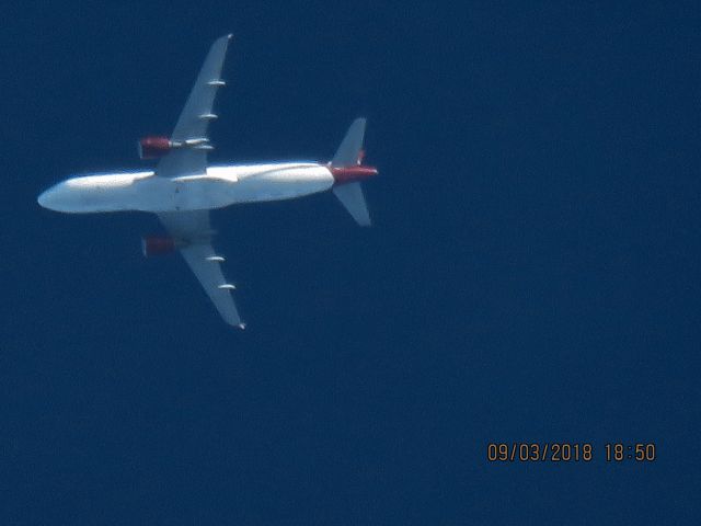 Airbus A320 (N627VA)