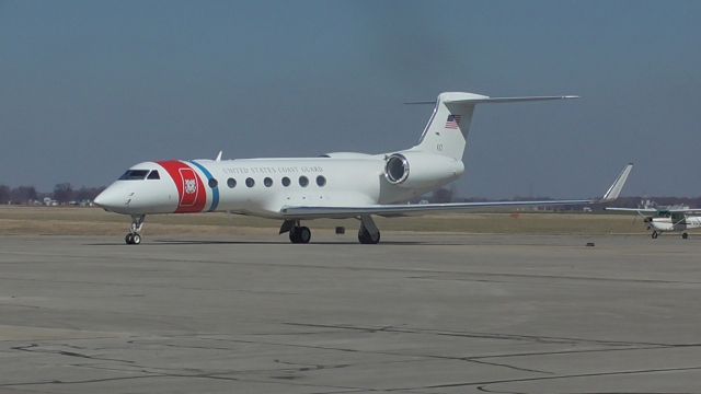 C002 — - taken 3/09/22br /br /im more of train spotter but this is the first time i went plane spotting to see something and not a photo taken out of opertunity