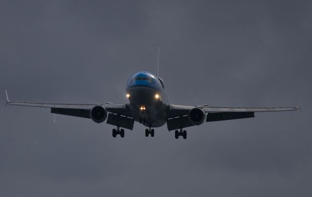 Boeing MD-11 (PH-KCG) - MCDONNELL-DOUGLAS MD-11