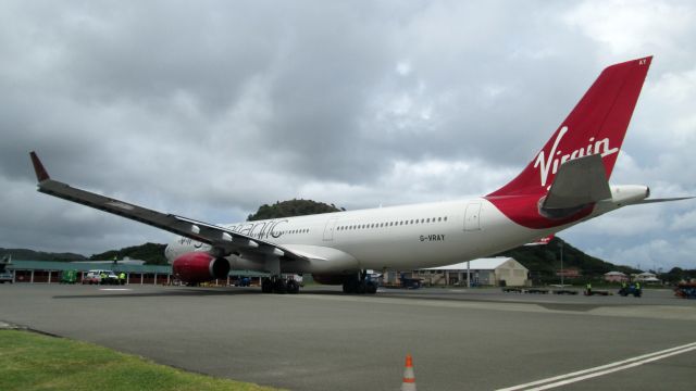 Airbus A330-300 (G-VRAY)