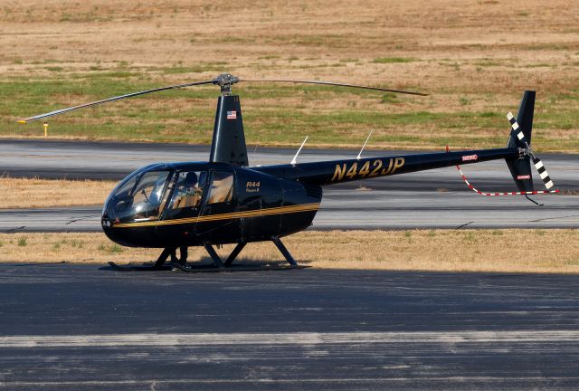 Robinson R-44 (N442JP)