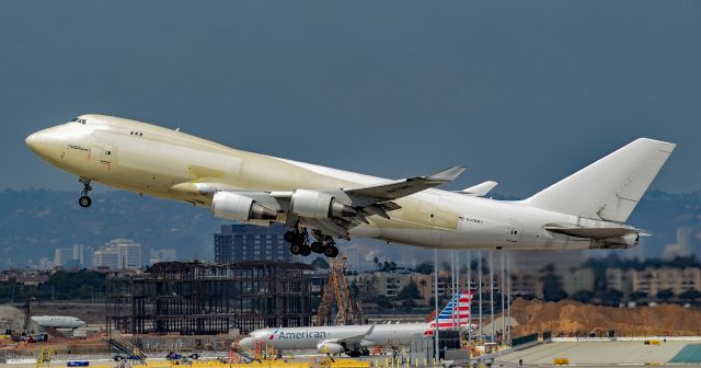 Boeing 747-400 (N476MC) - N476MC Atlas Air Boeing 747-47UF s/n 29256 - Delivered May 1999 br /br /Los Angeles International Airport (IATA: LAX, ICAO: KLAX, FAA LID: LAX)br /Photo: TDelCorobr /September 2, 2017