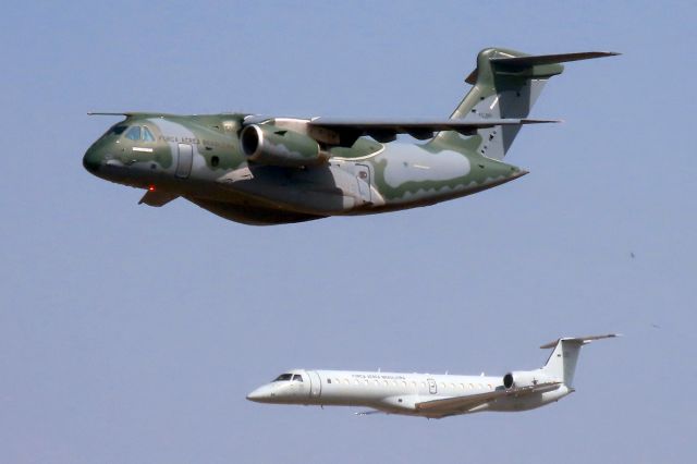 EMBRAER KC-390 (FAB2656)