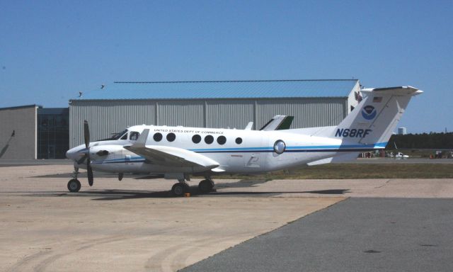 Beechcraft 35 Bonanza (N68RF)