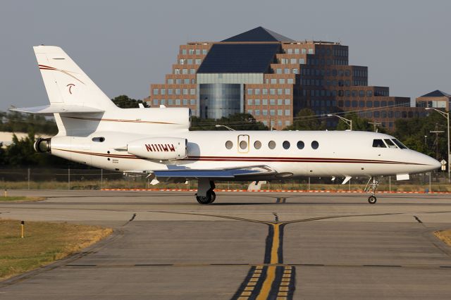 Dassault Falcon 50 (N111WW)