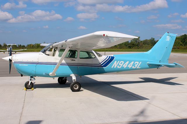 Cessna Skyhawk (N9443L)