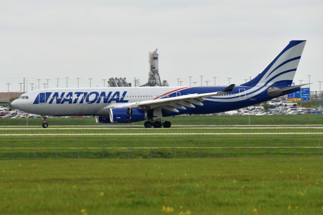 Airbus A330-200 (N819CA) - Rolling out on 5-L on 05-04-22