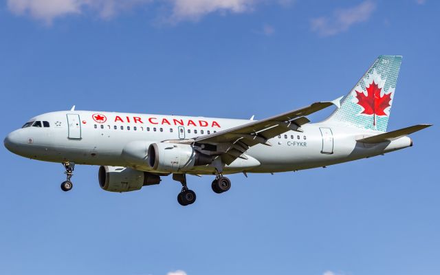 Airbus A319 (C-FYKR)