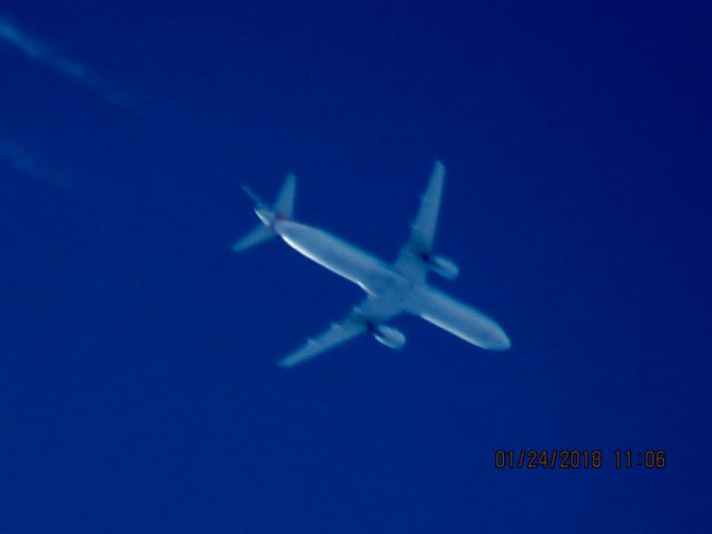 Airbus A321 (N576UW)