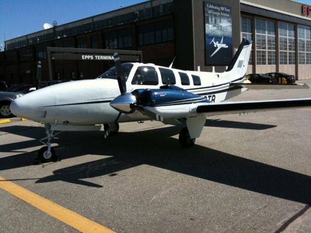 Beechcraft Bonanza (36) (N525)