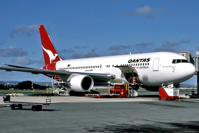 Cessna Skylane (VH-EAM) - QANTAS - BOEING 767-238/ER - REG : VH-EAM (CN 23309/129) - WEST BEACH ADELAIDE SA. AUSTRALIA - YPAD 9/8/1987 35MM SLIDE CONVERSION USING A LIGHTBOX AND A NIKON L810 DIGITAL CAMERA IN THE MACRO MODE.