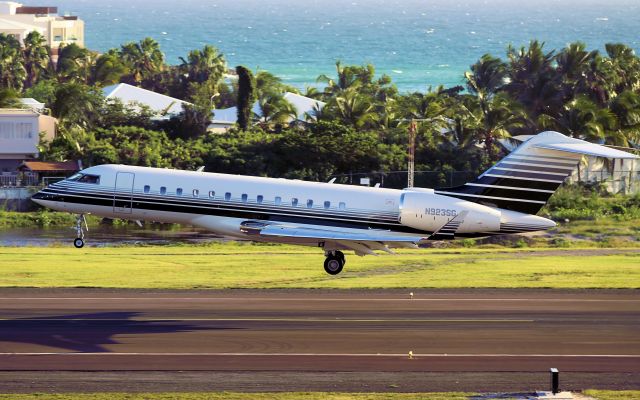 Bombardier Global Express (N923SG)